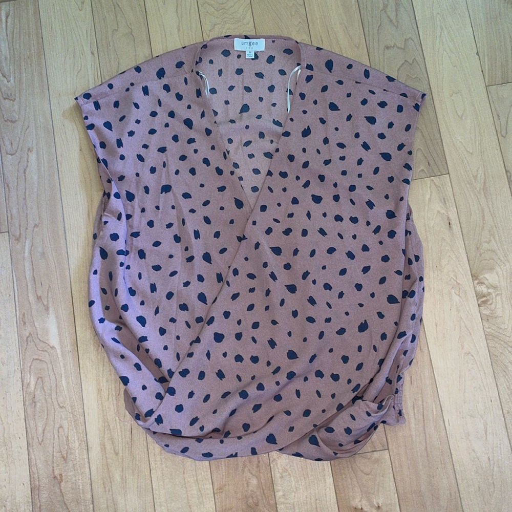 Umgee faux wrap salvation spotted top blouse size medium